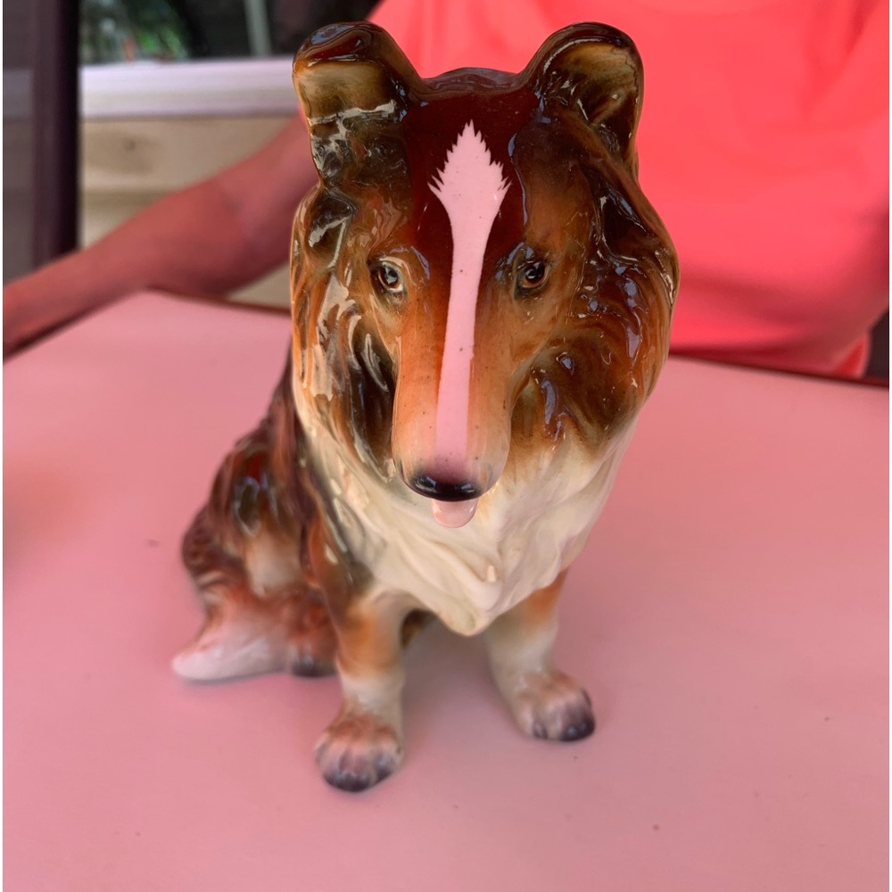 Vintage Collie Dog Sitting Porcelain Planter.
